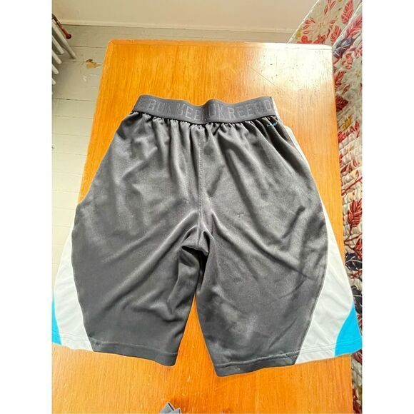 Reebok mens  black with blue and white sides athletic shorts M - Picture 2 of 3